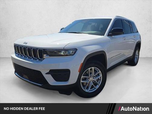 Bright White Clear-Coat Exterior Paint 2026 Jeep Grand Cherokee Laredo