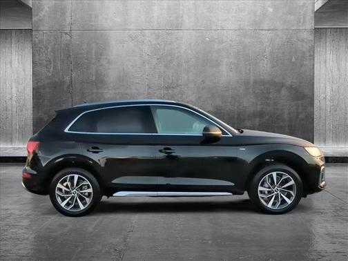 2023 Audi Q5 45 S line Premium