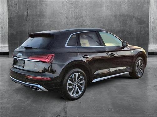 2023 Audi Q5 45 S line Premium