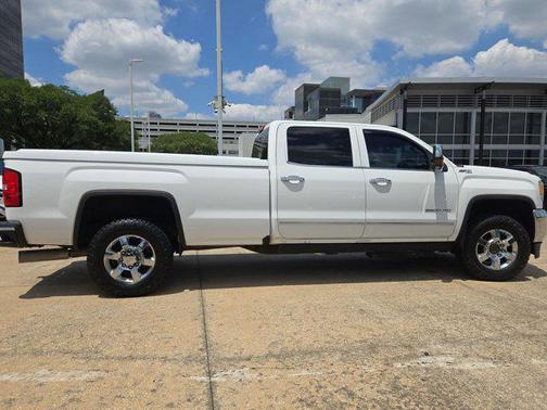 Summit White 2016 GMC Sierra 2500 SLT