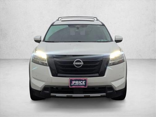 2024 Nissan Pathfinder SL FWD