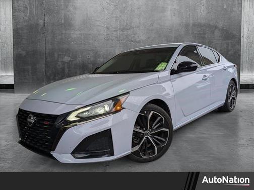 2023 Nissan Altima SR FWD