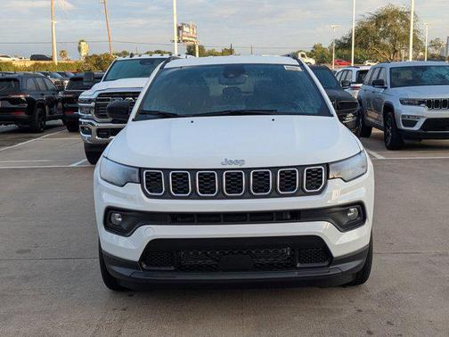 Bright White Clear-Coat Exterior Paint 2026 Jeep Compass Latitude