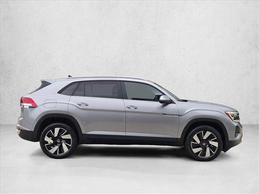 Silver Mist Metallic 2025 Volkswagen Atlas Cross Sport 2.0T SE w/Technology 4MOTION