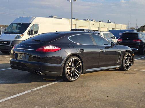 2013 Porsche Panamera 4