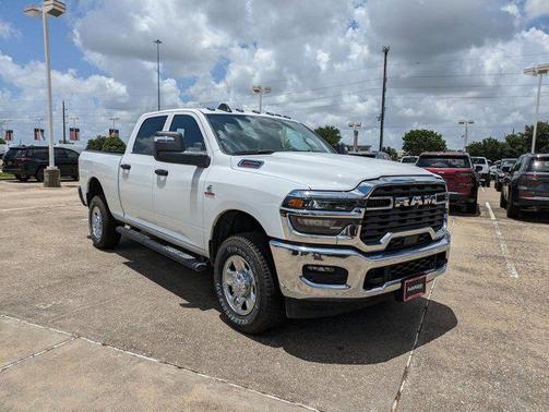 2025 RAM 2500 Tradesman Crew Cab 4x4 6'4' Box