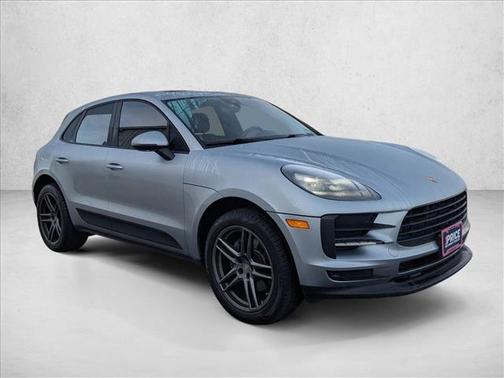 Dolomite Silver Metallic 2019 Porsche Macan Macan