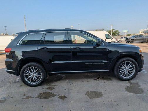 2017 Jeep Grand Cherokee Summit