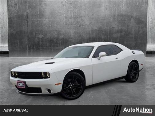 2017 Dodge Challenger SXT