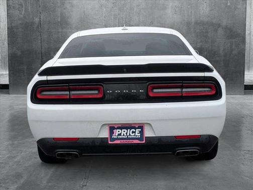 2017 Dodge Challenger SXT
