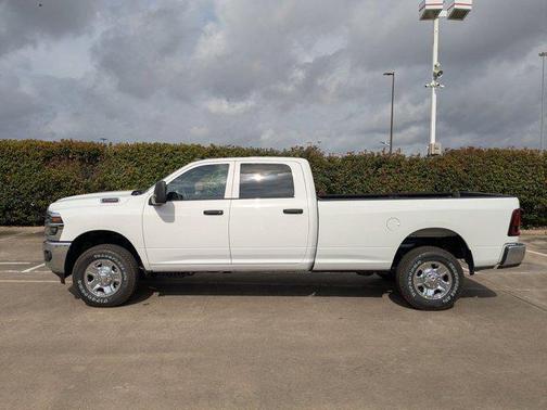2025 RAM 2500 Tradesman Crew Cab 4x4 8' Box