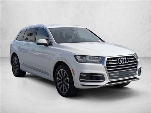 Glacier White Metallic 2017 Audi Q7 3.0T Premium