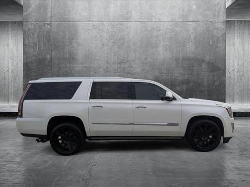 2017 Cadillac Escalade ESV Platinum