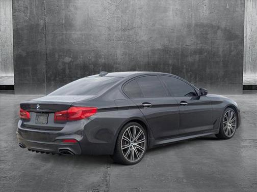 2018 BMW 540 540i