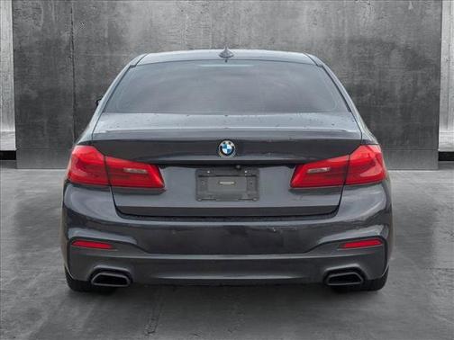 2018 BMW 540 540i