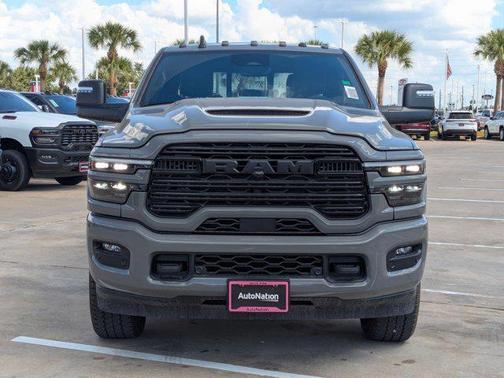 Ceramic Gray Clearcoat 2026 RAM 2500 Laramie Crew Cab 4x4 6'4' Box