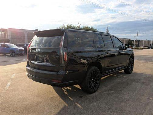 2022 Cadillac Escalade ESV Sport Platinum