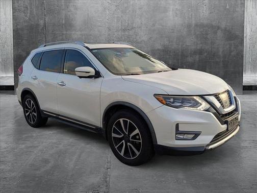 2017 Nissan Rogue SL