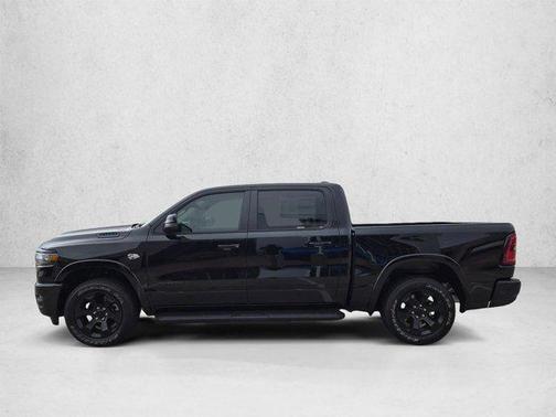 Diamond Black Crystal Pearl-Coat Exterior Paint 2026 RAM 1500 Lone Star