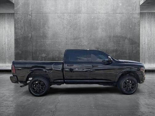 2022 RAM 2500 Laramie Crew Cab 4x4 6'4' Box
