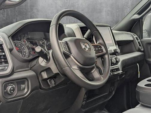 2025 RAM 2500 Tradesman Crew Cab 4x4 8' Box