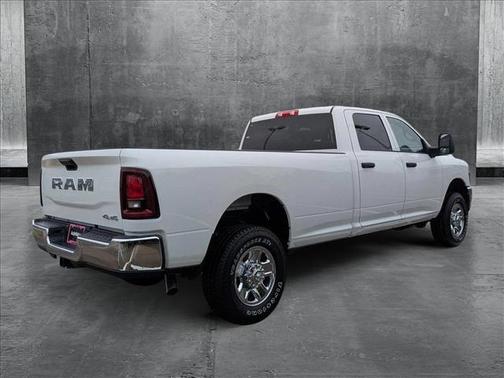 2025 RAM 2500 Tradesman Crew Cab 4x4 8' Box