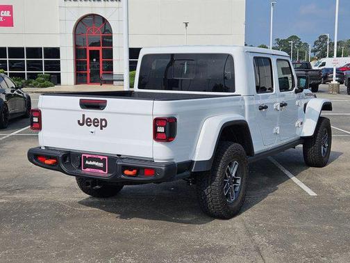 2025 Jeep Gladiator Mojave X