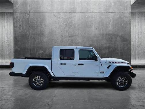 2025 Jeep Gladiator Mojave X