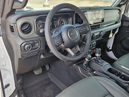 2025 Jeep Gladiator Mojave X