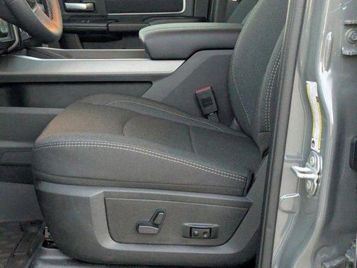 Ceramic Gray Clear-Coat Exterior Paint 2026 RAM 2500 Lone Star Crew Cab 4x4 6'4' Box