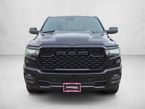 Diamond Black Crystal Pearl-Coat Exterior Paint 2026 RAM 1500 Express