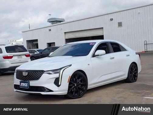 2022 Cadillac CT4 Luxury