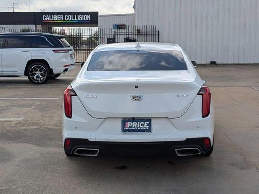2022 Cadillac CT4 Luxury