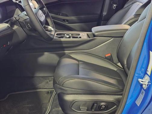 Hydro Blue Pearl-Coat Exterior Paint 2026 Jeep Cherokee Limited