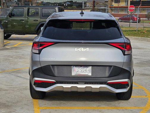 2024 Kia Sportage LX