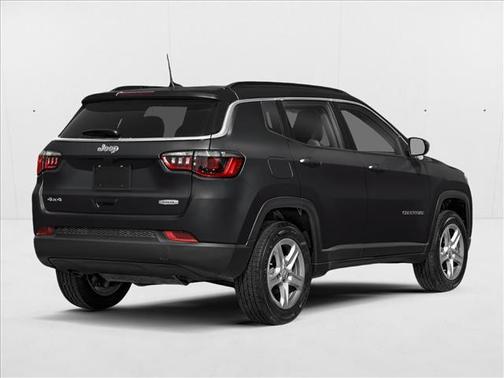 Diamond Black Crystal Pearlcoat 2026 Jeep Compass Latitude