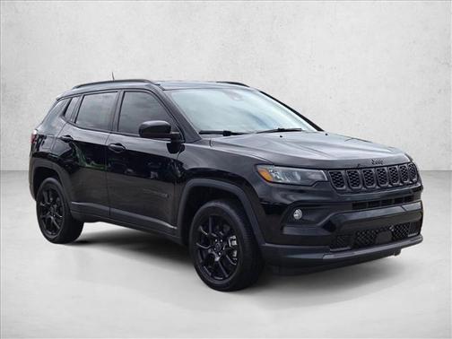 Diamond Black Crystal Pearl-Coat Exterior Paint 2026 Jeep Compass Latitude