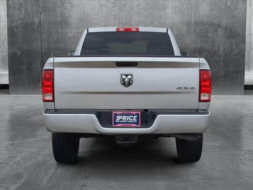 2017 RAM 3500 Tradesman Crew Cab 4x4 6'4' Box