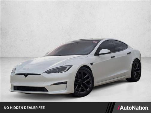 Pearl White Multi-Coat 2022 Tesla Model S Plaid