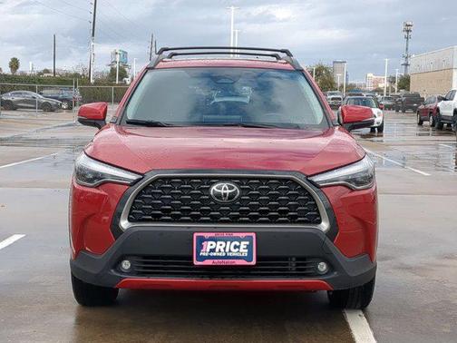 2024 Toyota Corolla Cross XLE