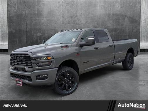 2025 RAM 3500 Lone Star Crew Cab 4x4 8' Box