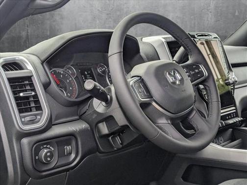 2025 RAM 3500 Lone Star Crew Cab 4x4 8' Box
