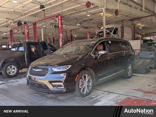 2026 Chrysler Pacifica L