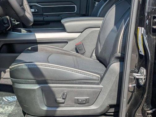 2025 RAM 2500 Laramie Crew Cab 4x4 6'4' Box