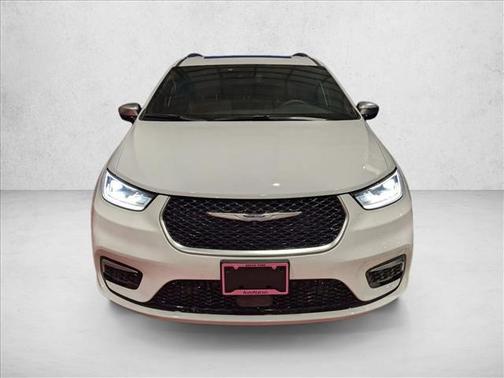 2025 Chrysler Pacifica L