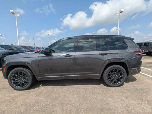 2025 Jeep Grand Cherokee L Summit