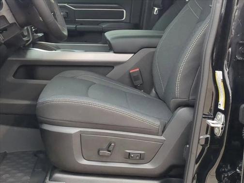 2026 RAM 2500 Lone Star Crew Cab 4x4 6'4' Box