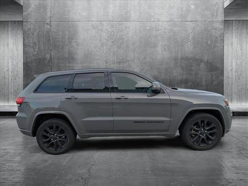 2021 Jeep Grand Cherokee Laredo