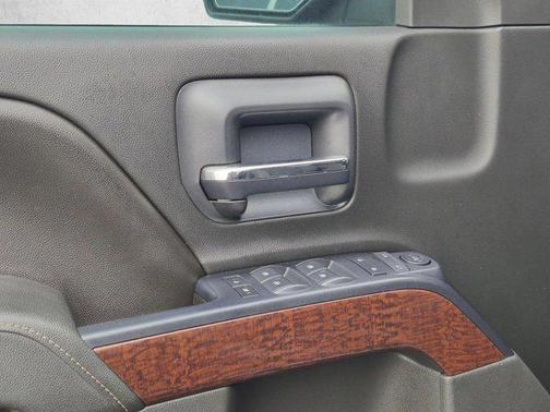 Iridium Metallic 2014 GMC Sierra 1500 SLE