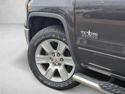 Iridium Metallic 2014 GMC Sierra 1500 SLE